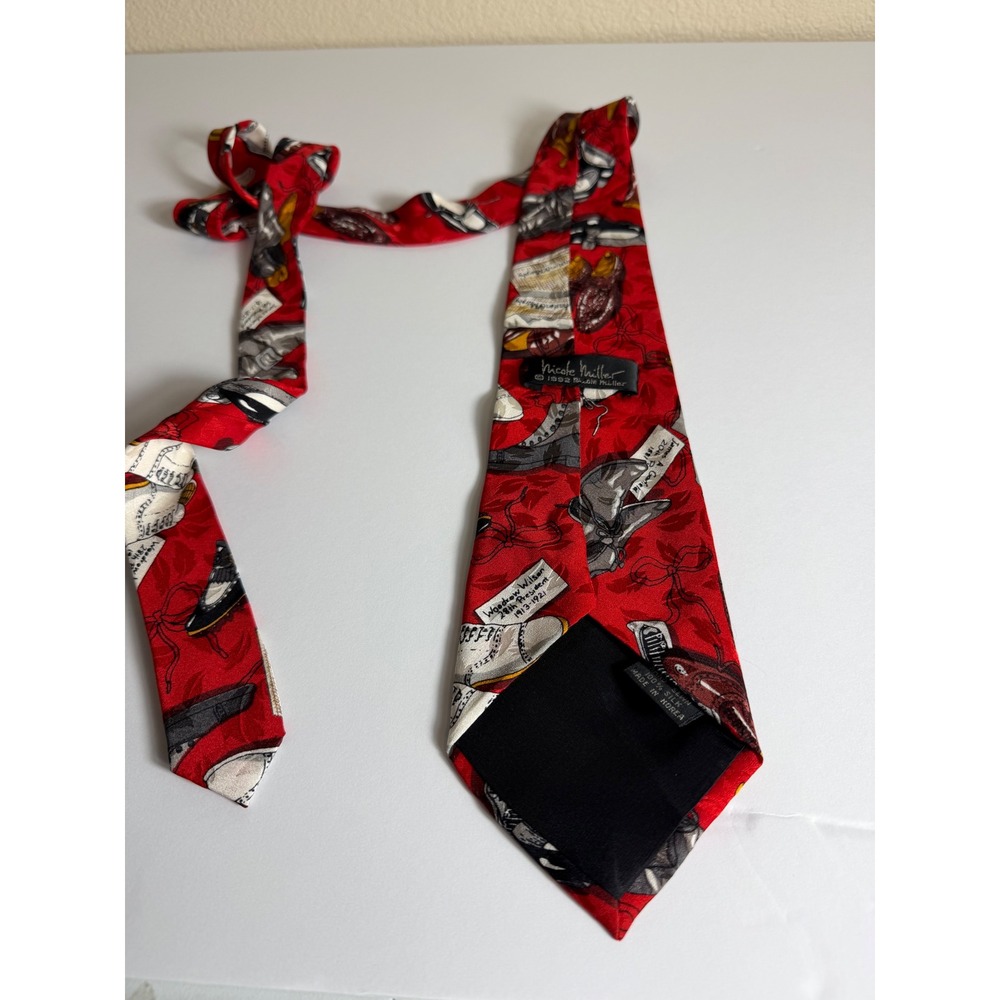 Nicole Miller Vintage 1992 Presidential Shoes Silk Tie Red Novelty Print Mens